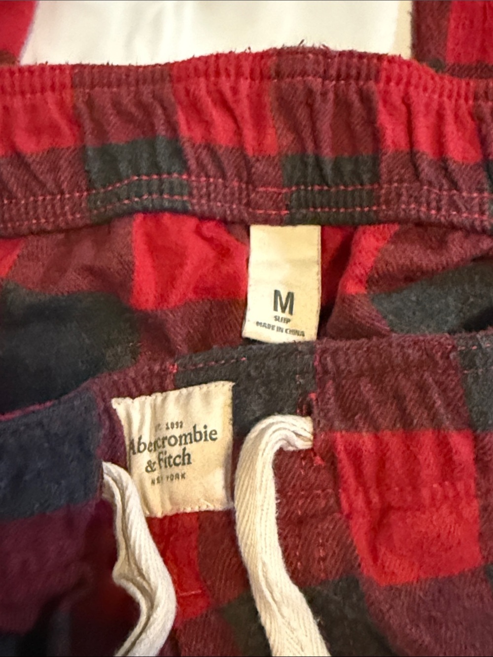 Abercrombie M Red and Black Buffalo Plaid Lounge Pants - Picture 2 of 6